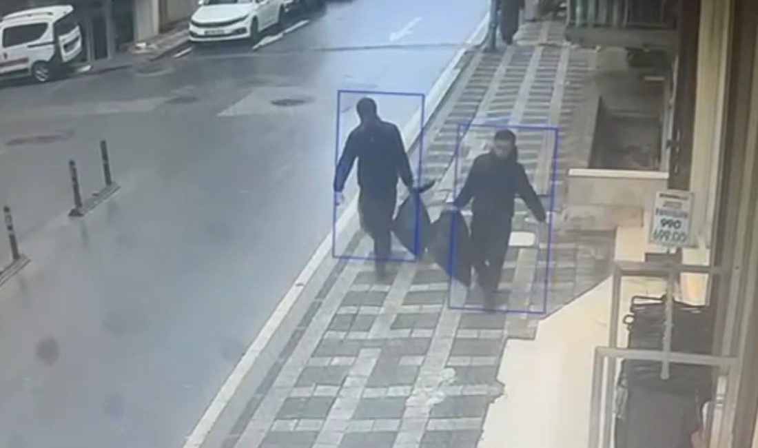 Cesedi çöp konteynerinde bulunan Özbekistan uyruklu kadının öldürüldüğü Ümraniye'deki evde,