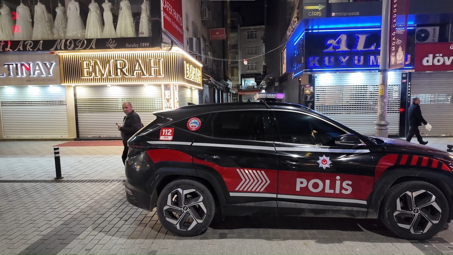 İstanbul’un Ümraniye ilçesinde bir kuyumcuda çalışan genç, doldur-boşalt yaptığı sırada
