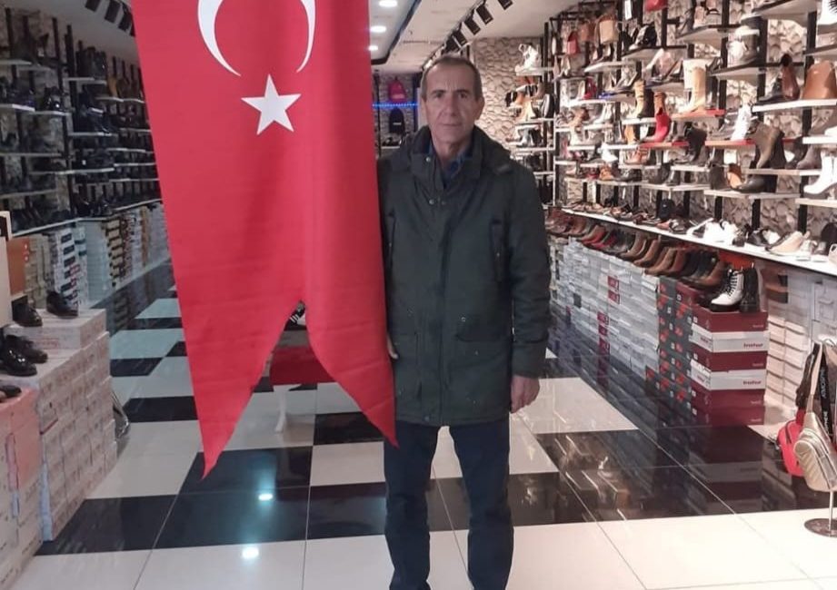 Kırşehir’in Kaman ilçesine bağlı Çağırkan köyünde bir kişi, babasını bıçaklayarak