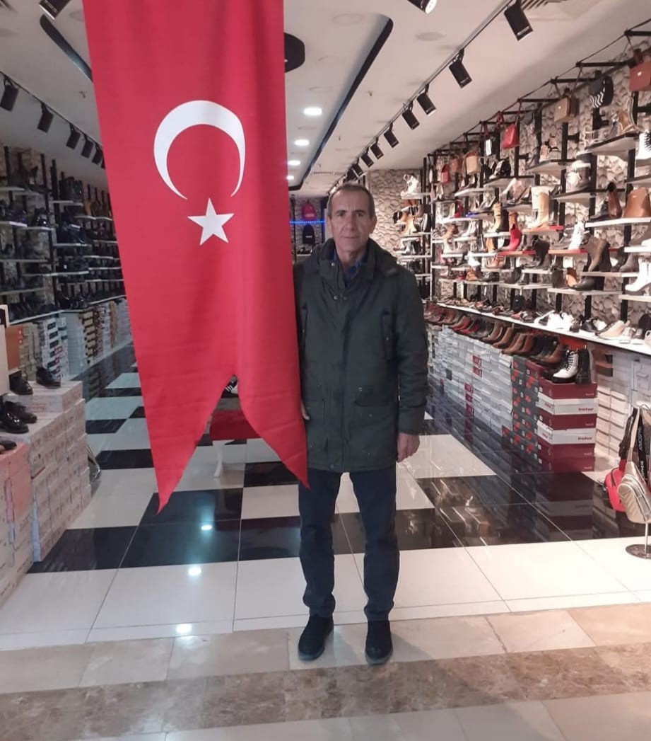 Kırşehir’in Kaman ilçesine bağlı Çağırkan köyünde bir kişi, babasını bıçaklayarak
