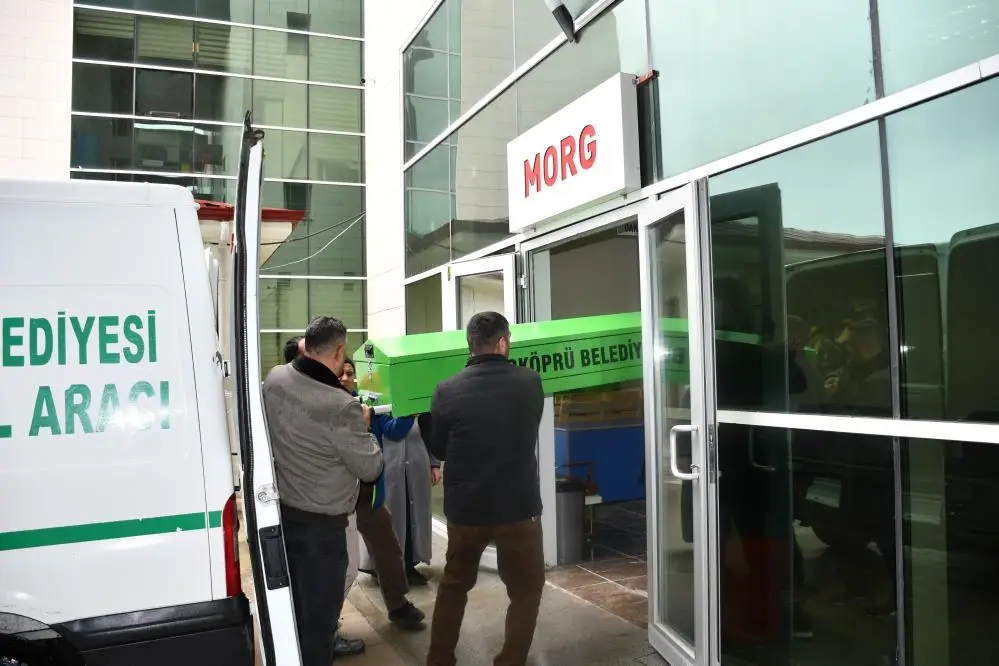 Samsun’un Vezirköprü ilçesinde yaşlı bir çift, evlerinde hayatını kaybetmiş halde