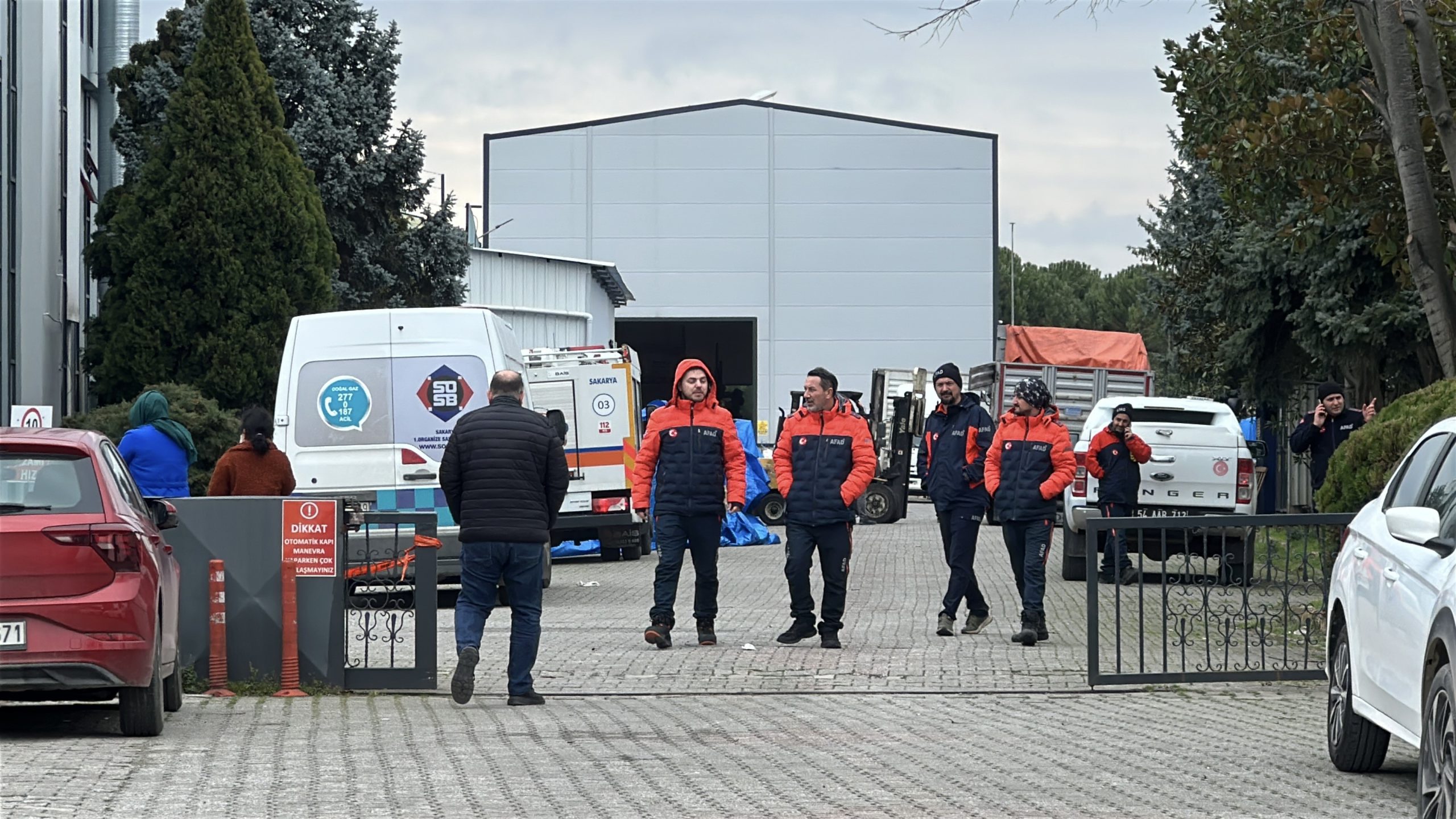Sakarya'nın Arifiye ilçesinde bulunan 1. Organize Sanayi Bölgesi'nde sabah saatlerinde