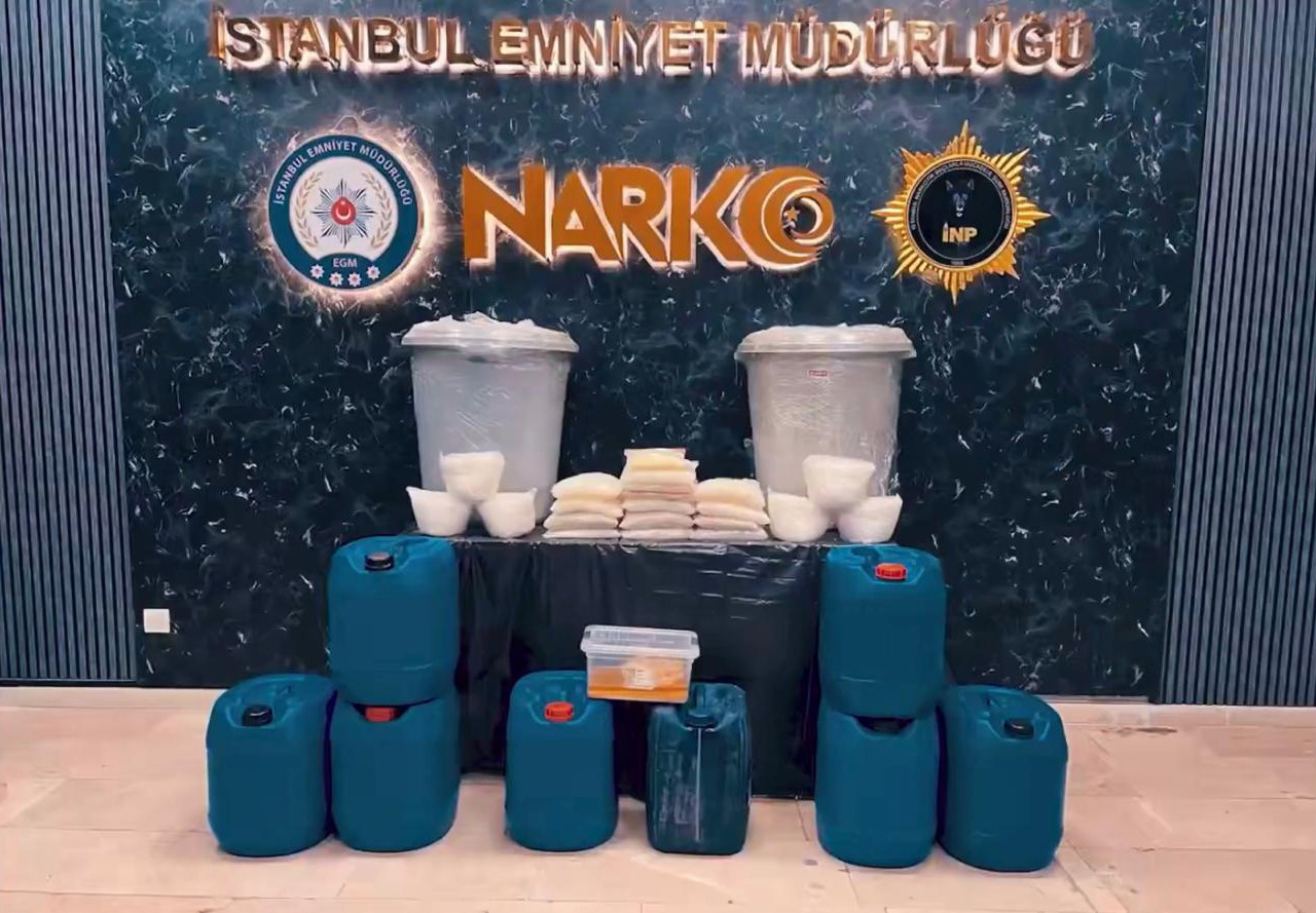 İçişleri Bakanlığı, son 10 günde 75 ilde uyuşturucu satıcılarına yönelik