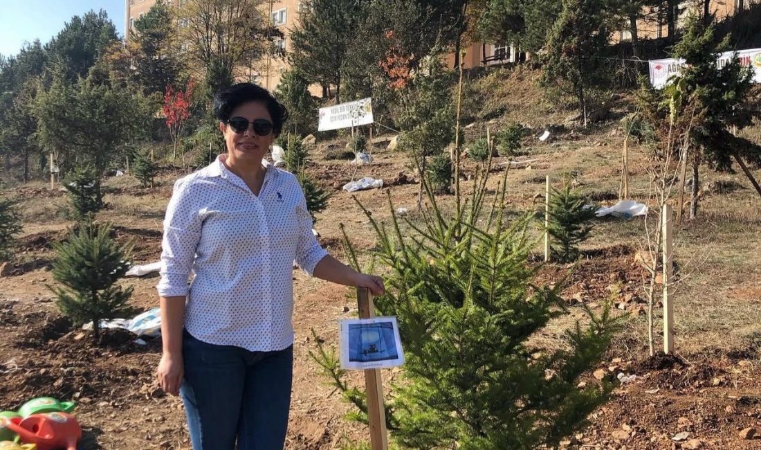 Geçtiğimiz günlerde evinde cansız bedeni bulunan 16 yaşındaki çocuğun annesi,