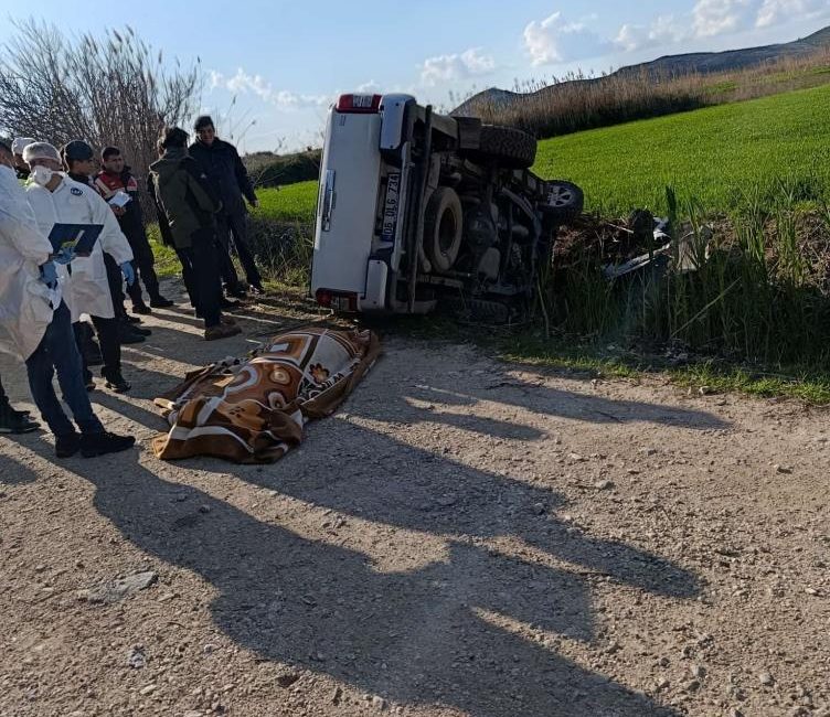 Didim’de iddiaya göre tarla yolu nedeniyle yaşanan husumet kanlı bitti.