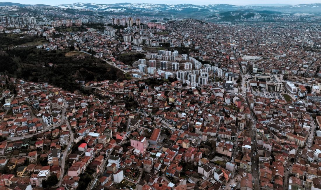 Kocaeli’nin Veliahmet ve Hacıhızır mahallelerinde riskli alanların dönüşüm süreci resmileşti,