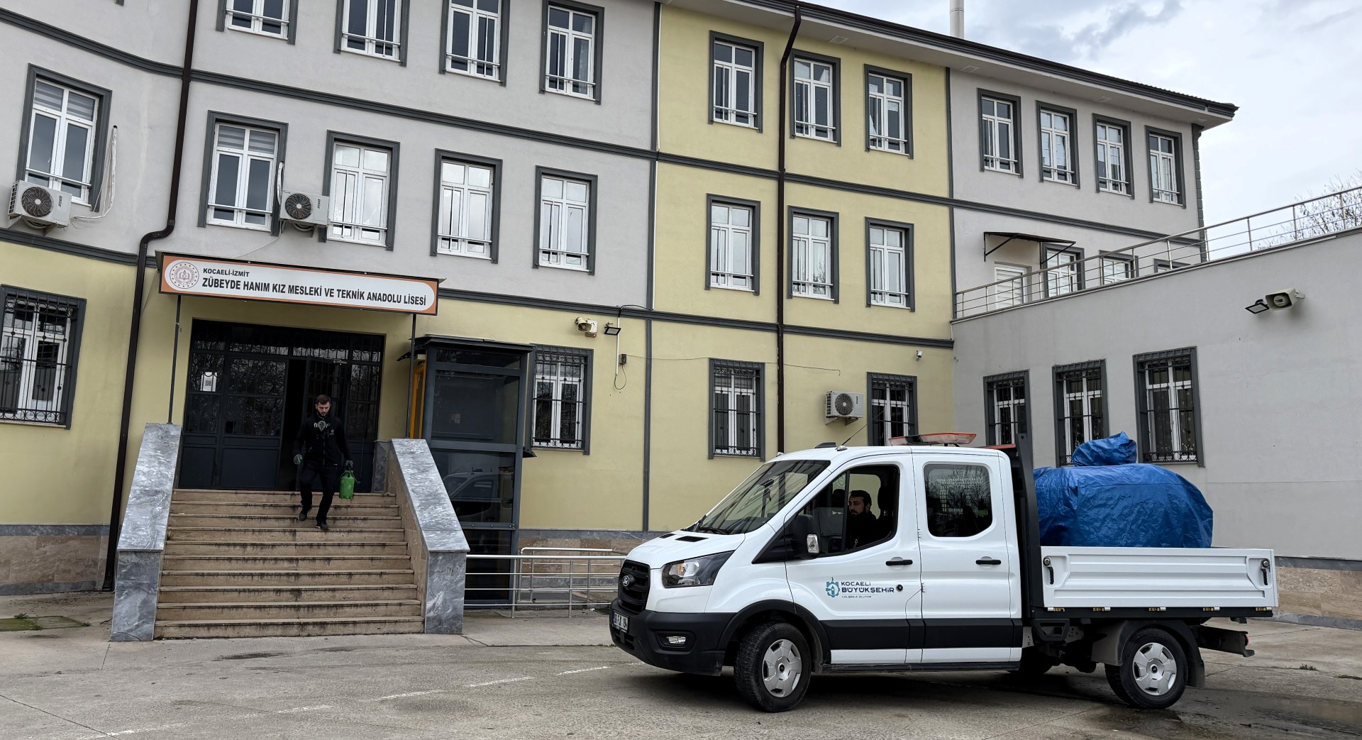 Kocaeli Büyükşehir Belediyesi, yarıyıl tatili süresince il genelindeki 689 okulda