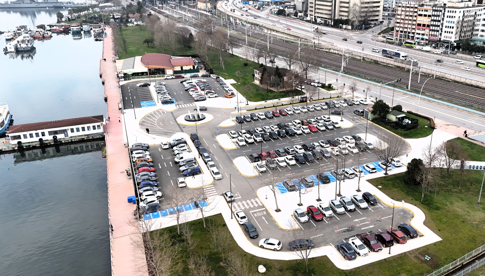 Kocaeli Büyükşehir Belediyesi tarafından 1 Mart Vapur İskelesi yanına kazandırılan