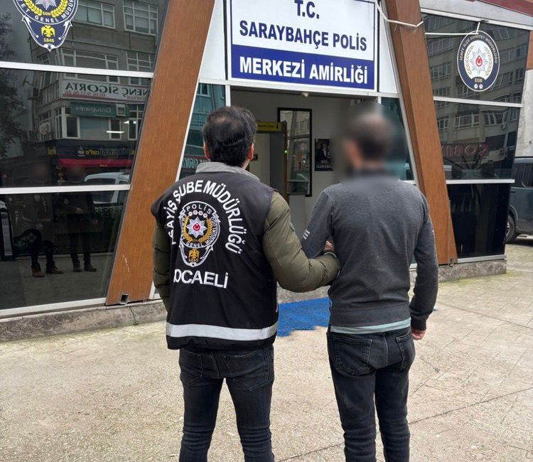 Konutta silahla yağma suçundan 6 yıl hapis cezası bulunan İ.Ç.