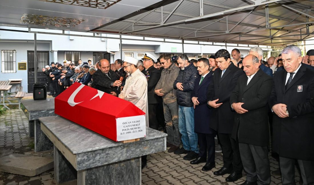 Körfez İGSAŞ Cami’nde kılınan cenaze namazında Vali İlhami Aktaş, şehit