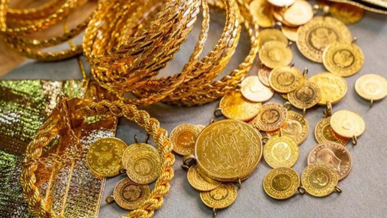Türkiye’de altın piyasası son günlerde dalgalı bir seyir izliyor. Gram