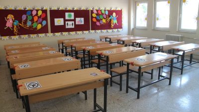 Kocaeli’de deprem tehlikesi nedeniyle yıkılan iki okul binasının yeniden inşası