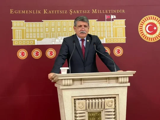 Cumhuriyet Halk Partisi (CHP) Kocaeli Milletvekili Prof. Dr. Mühip Kanko,