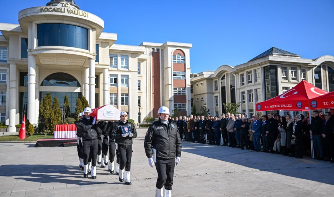 Kocaeli'de 2013-2017 yılları arasında Vali Yardımcısı olarak görev yapan emekli