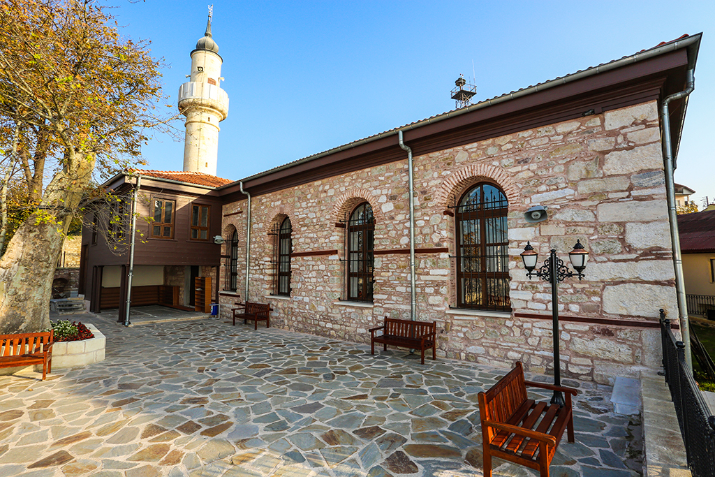 Orhan camii