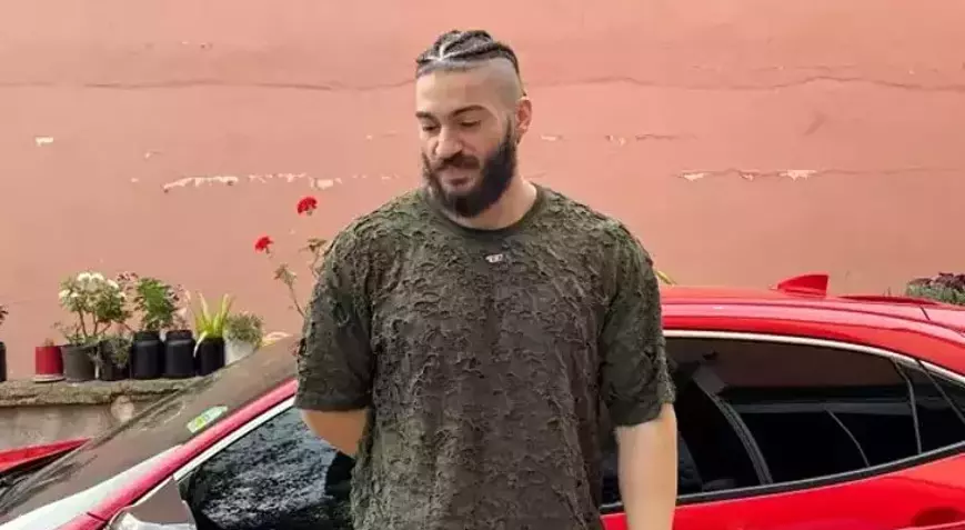 Sosyal medya dünyasında geniş bir takipçi kitlesine sahip olan ve
