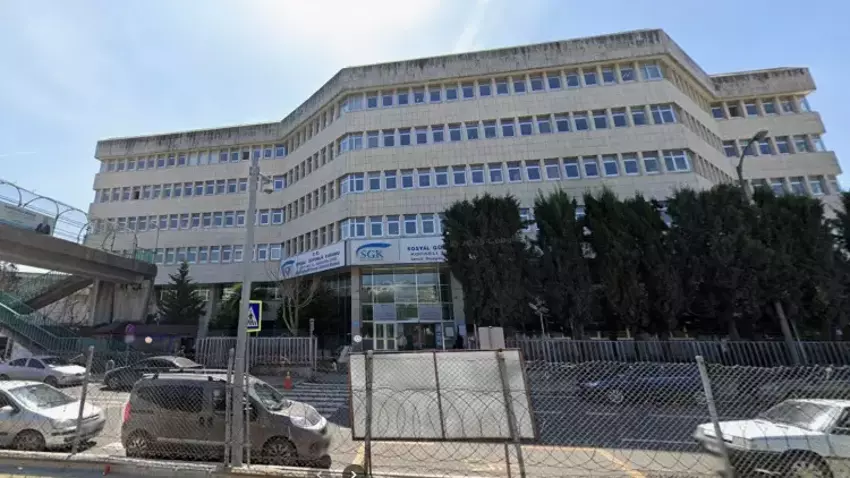 SGK hizmet binalarında yapılan karot incelemeleri sonrası Ömerağa Mahallesi’nde bulunan