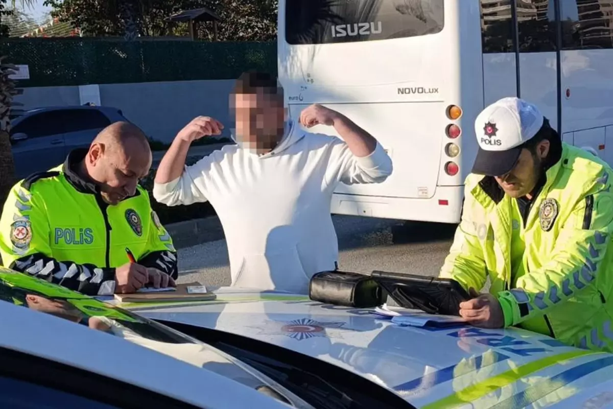 Antalya'nın Manavgat ilçesinde, ehliyeti daha önceden alınmış alkollü bir sürücünün
