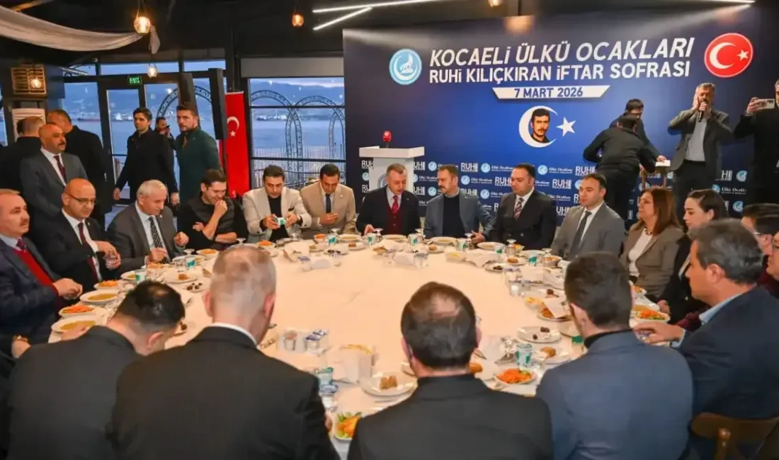 Kocaeli Valisi İlhami Aktaş ve Kocaeli Büyükşehir Belediye Başkanı Doç.