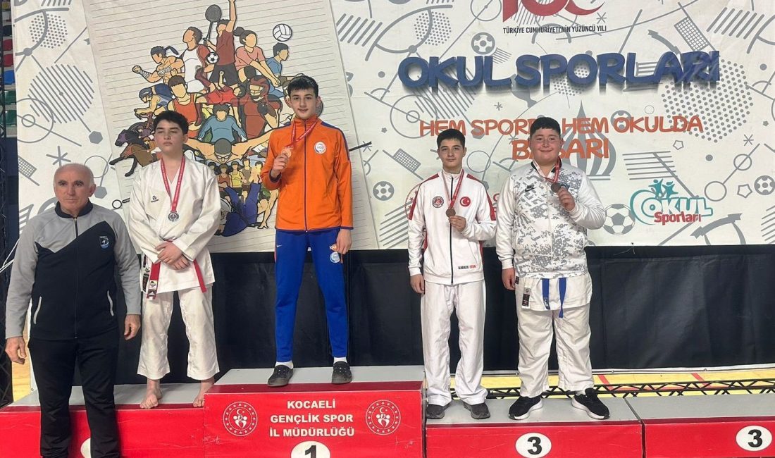 Kocaeli’de düzenlenen Okul Sporları Minikler, Küçükler ve Yıldızlar Karate İl