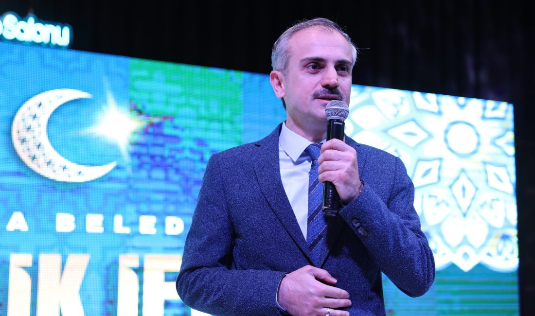 Çayırova Belediye Başkanı Bünyamin Çiftçi,