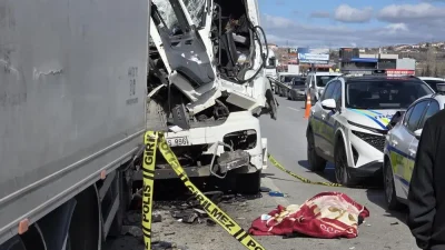 Ankara’da seyir halindeki bir tanker, geriye doğru manevra yapan tıra