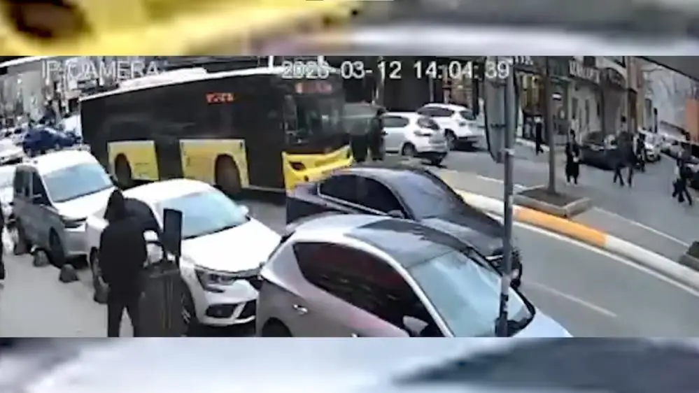 Sultanbeyli Abdurrahmangazi Mahallesi, bugün öğle saatlerinde trajik bir trafik kazasına