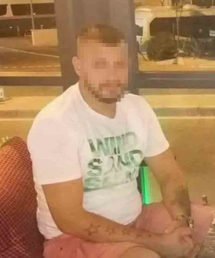 İzmir’de boşanma aşamasındaki eşini darbedip balkondan aşağı attığı iddiasıyla aranan