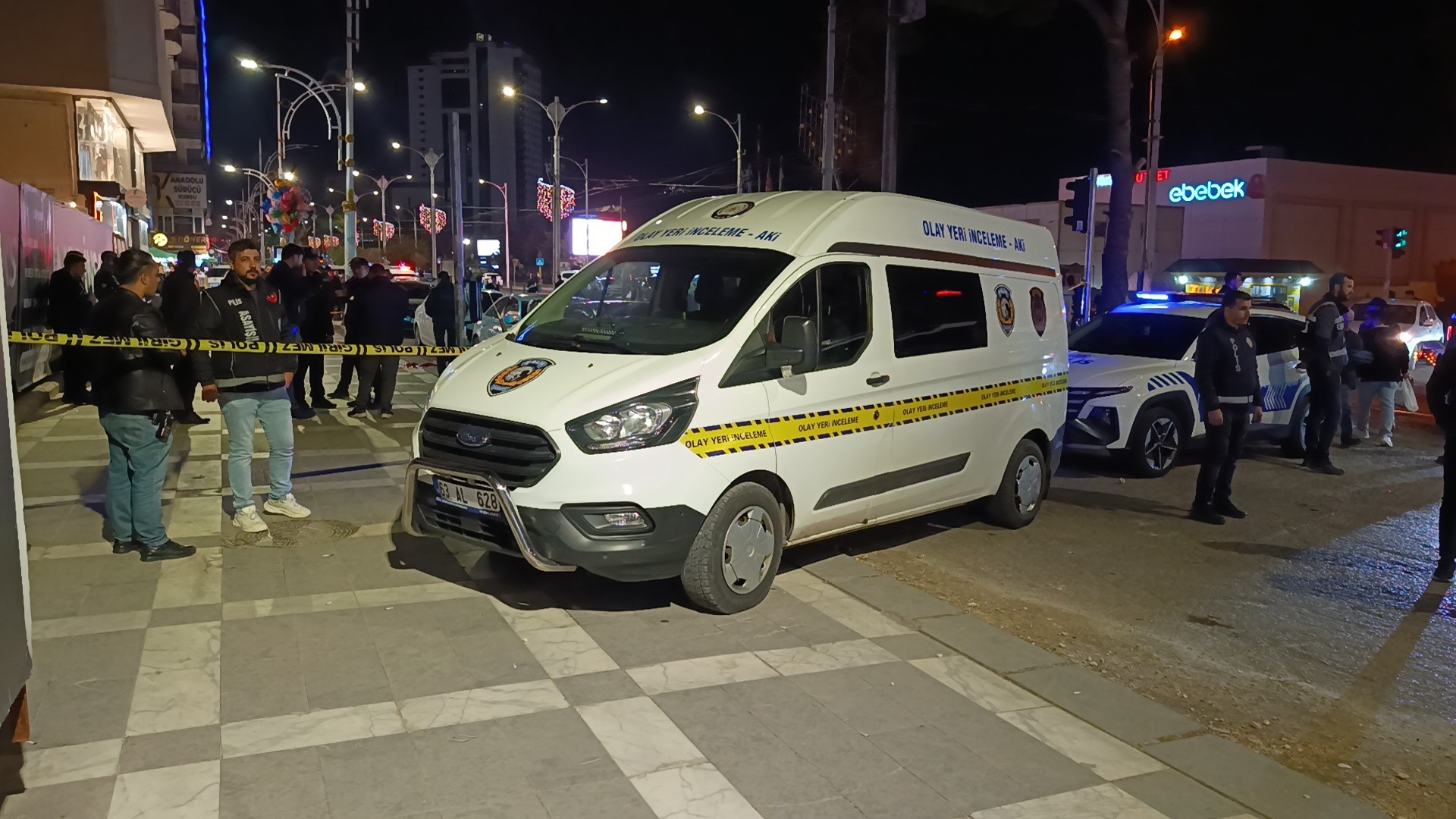 Şanlıurfa’nın Haliliye ilçesinde, kar maskeli ve motosikletli iki saldırganın silahlı