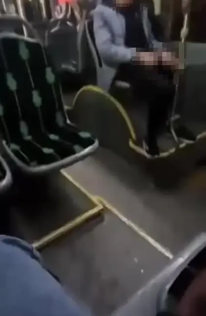 Kocaeli’de toplu taşıma kullanan vatandaşları şaşkına çeviren ve tepkilere yol