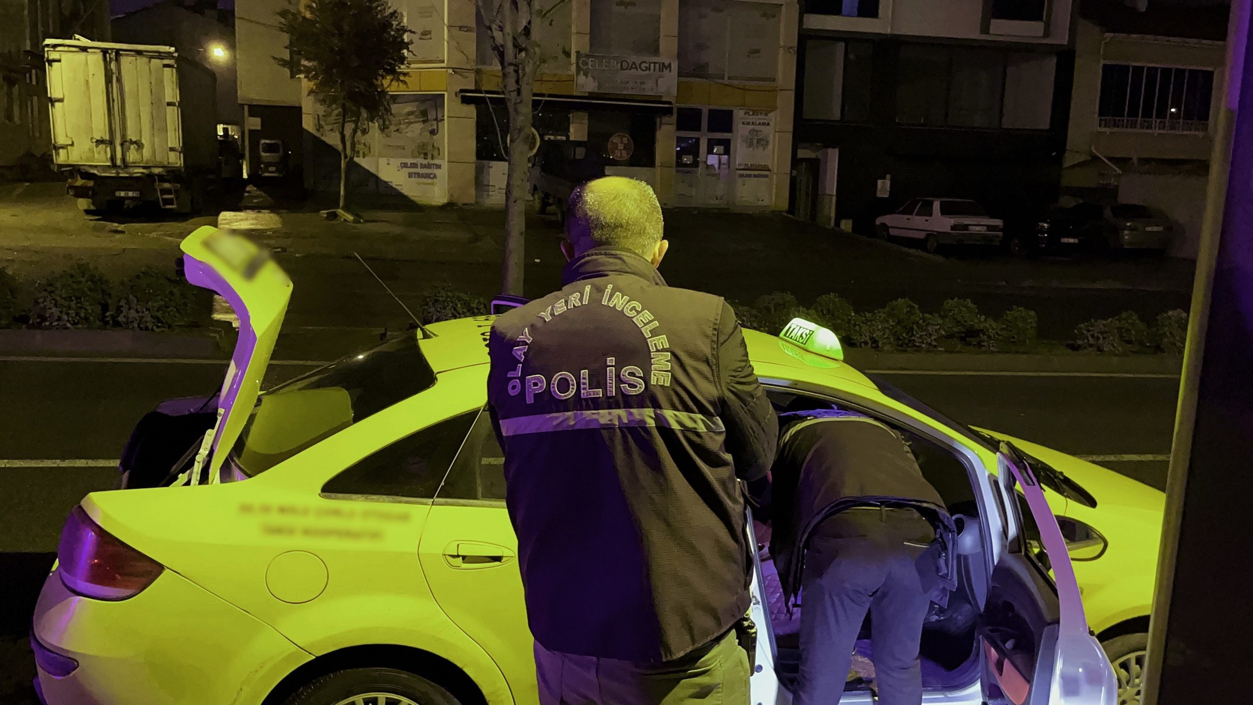 Tekirdağ’ın Çorlu ilçesinde bir taksi şoförü araç içinde tartıştığı yolcu