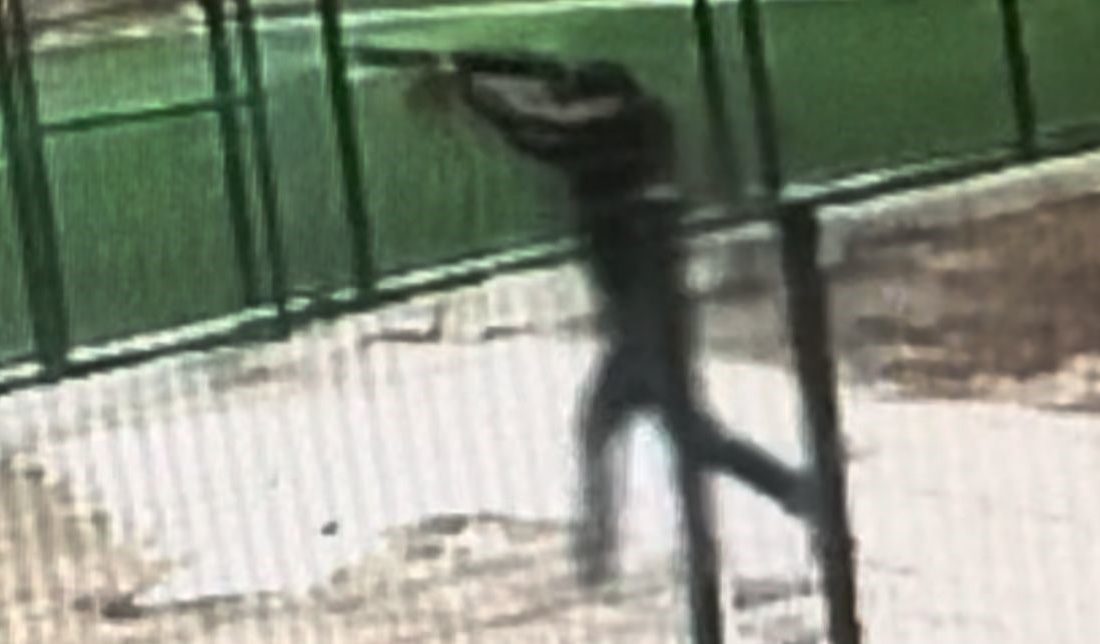 Edirne'nin Kurtuluş Mahallesi'nde meydana gelen olayda, 17 yaşındaki bir çocuk,