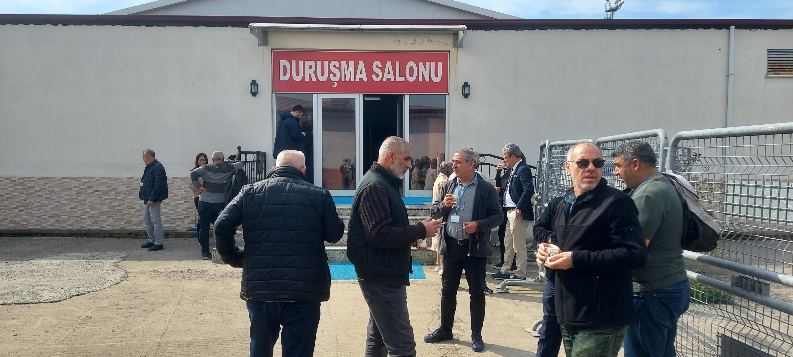 Kocaeli’nin Dilovası ilçesinde 7 kişinin hayatını kaybettiği parfüm fabrikası yangınına