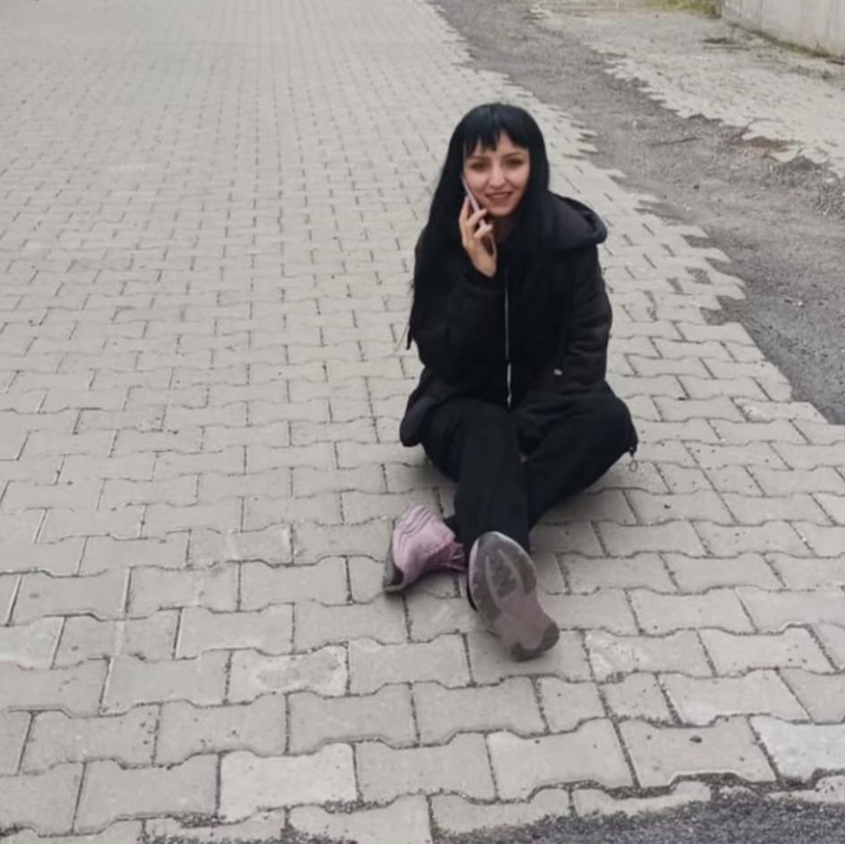 Niğde’nin Bor ilçesinde boşanma aşamasındaki eşi tarafından bıçaklı saldırıya uğrayan