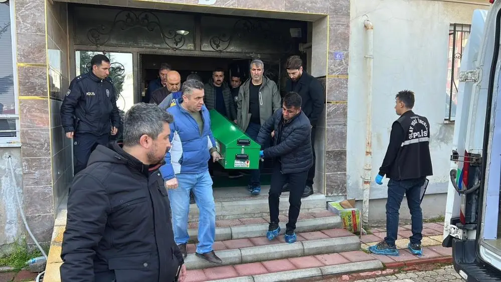 Kahramanmaraş’ın Onikişubat ilçesinde kan donduran bir aile faciası yaşandı. Madde