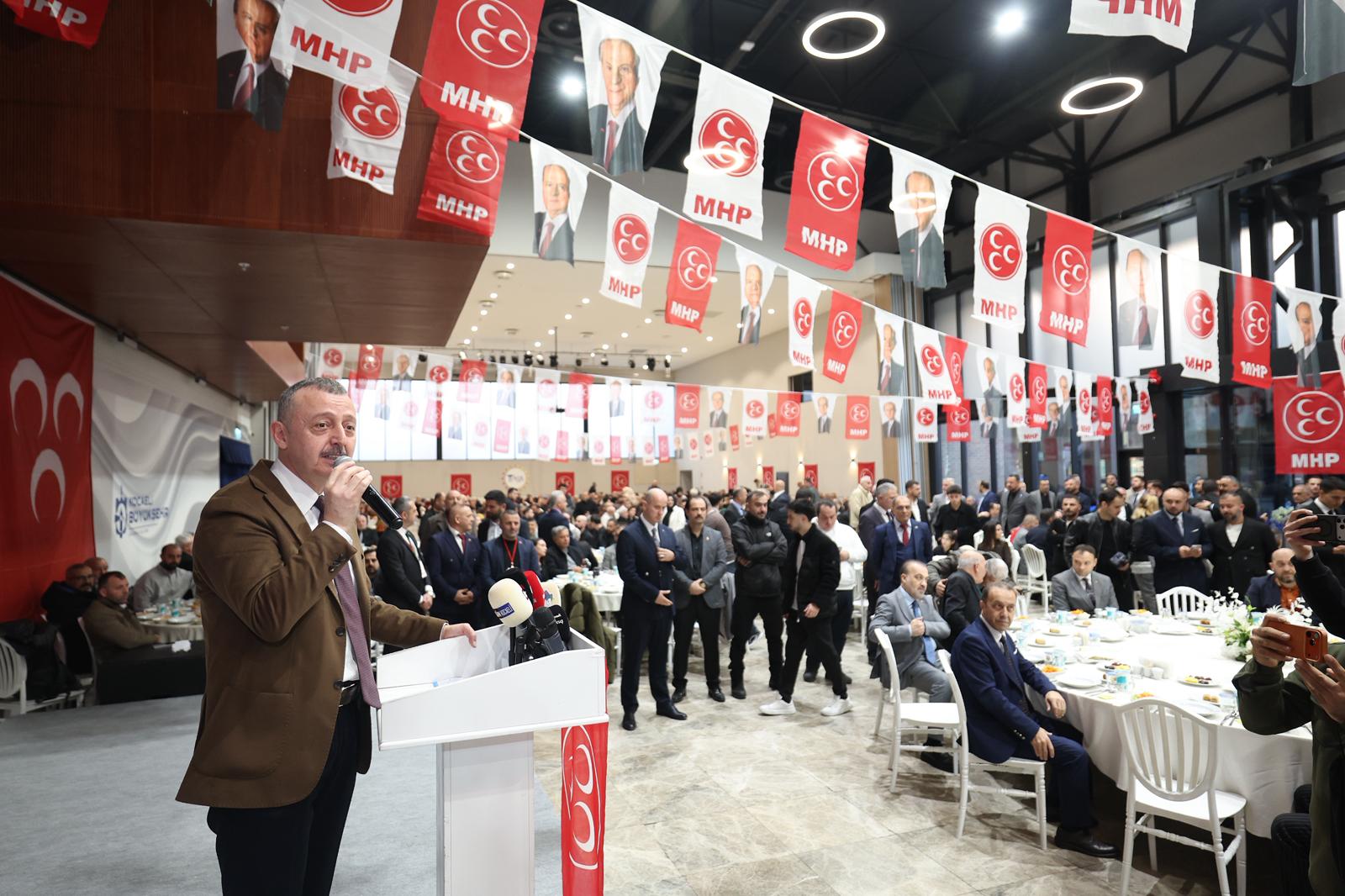 Kocaeli Büyükşehir Belediye Başkanı Tahir Büyükakın, MHP Kocaeli İl Başkanlığı