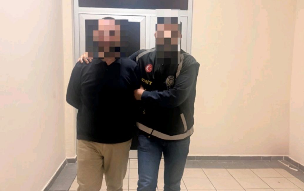 Kocaeli’nin İzmit ilçesinde, hakkında “silahlı terör örgütüne üye olma” suçundan