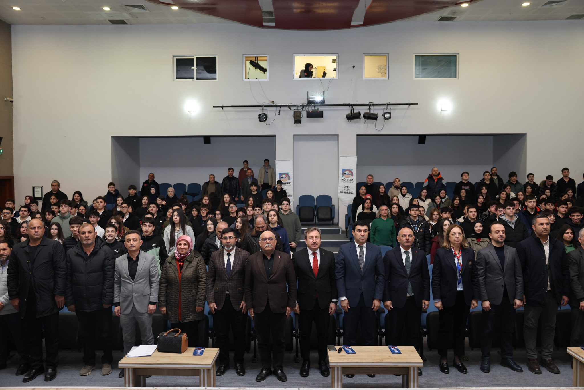 Körfez Belediyesi, Büyükşehir Belediyesi, Körfez Kaymakamlığı ve Körfez İlçe Milli