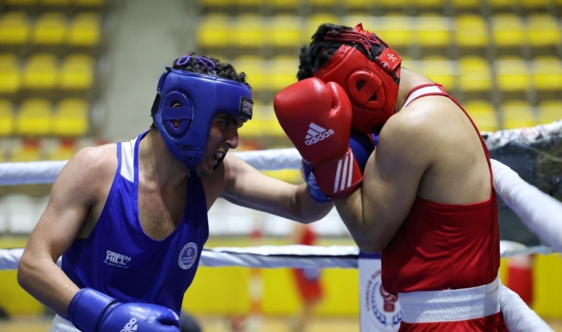 Kartepe Belediyesi’nin ev sahipliğinde düzenlenen İller Arası Yıldızlar Ferdi Boks