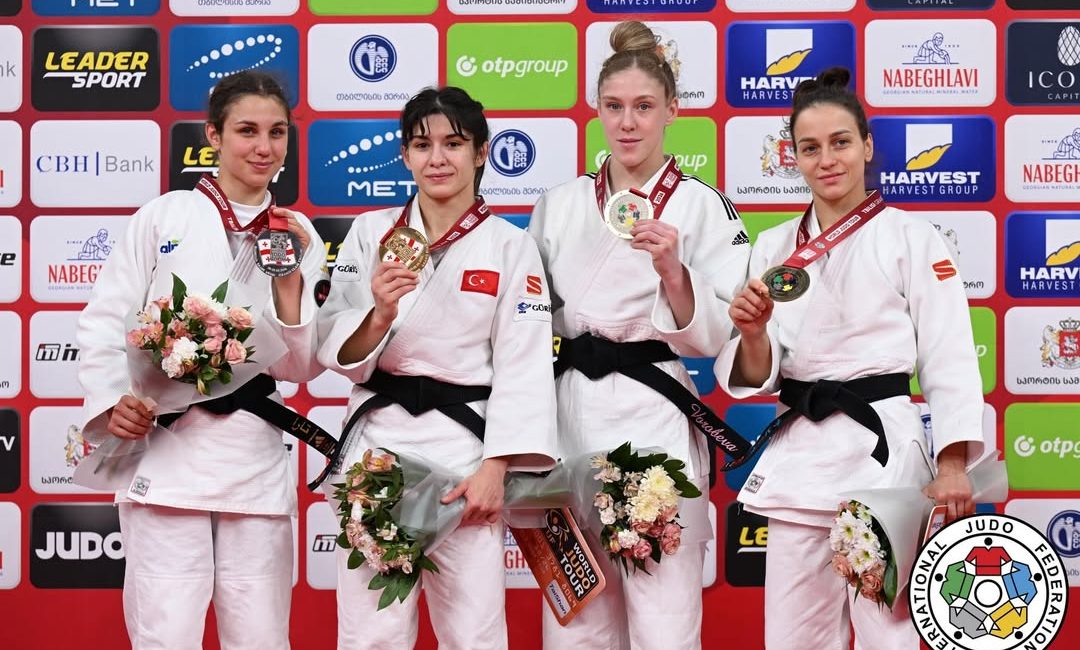 Kocaeli Büyükşehir Belediye Kağıtspor’un milli judocusu Tuğçe Beder, Judo dünyasının