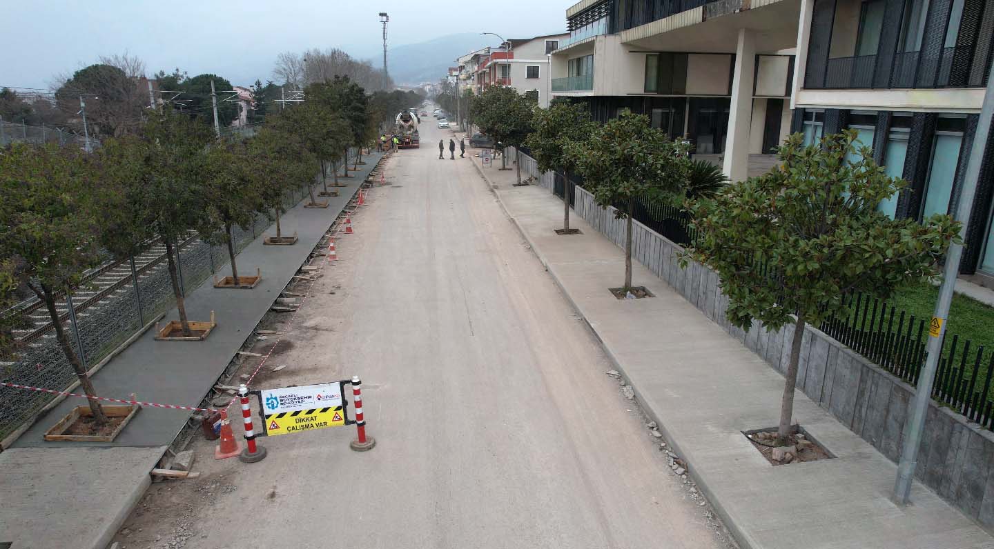 Kocaeli Büyükşehir Belediyesi, Körfez ilçesinde altyapısı tamamlanan bölgelerde üstyapı yenileme