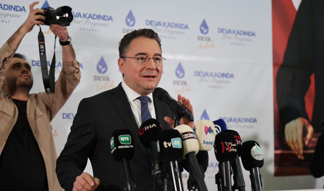 DEVA Partisi Genel Başkanı Ali Babacan, Kocaeli’nin Derince ilçesinde düzenlenen