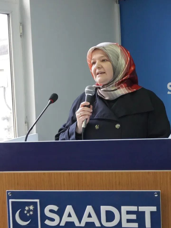 Saadet Partisi Kocaeli İl Kadın Kolları Başkanı Neşe Küçükemirler, 8
