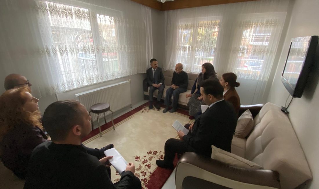 Kocaeli Valisi İlhami Aktaş, şehit emanetlerine ve gazilere yönelik gerçekleştirdiği