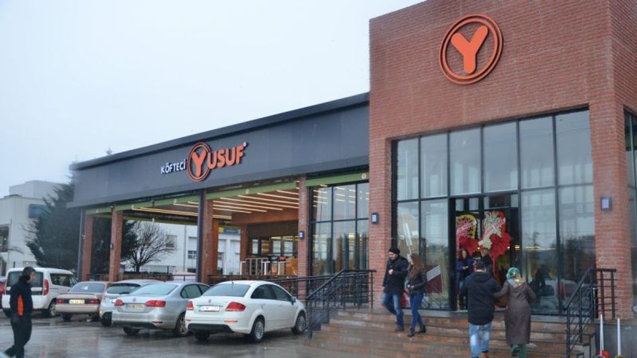 Kocaeli’de Symbol AVM yanında faaliyet gösteren Köfteci Yusuf şubesi için
