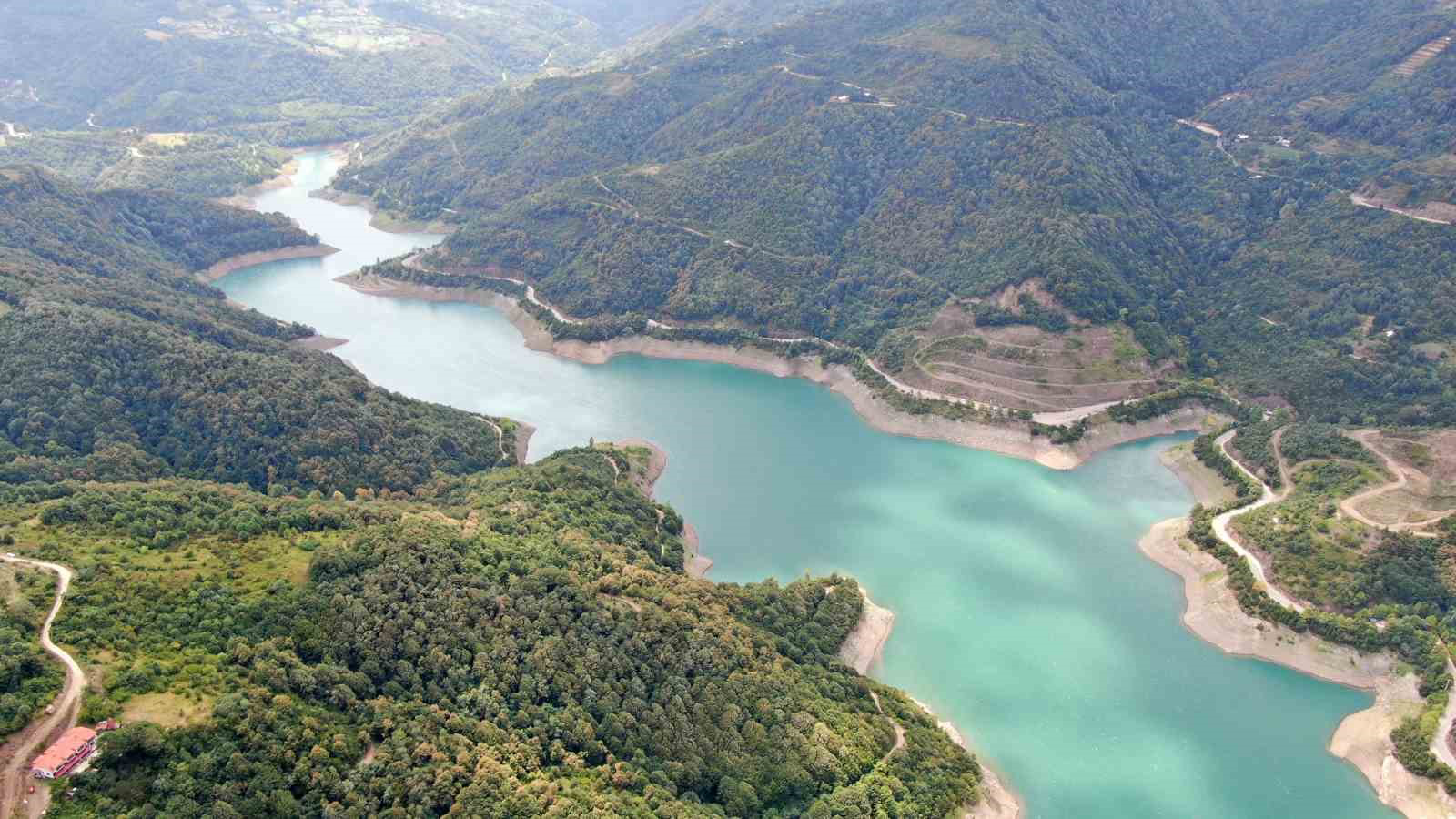 Kocaeli’nin su ihtiyacını karşılayan iki dev barajdan sevindirici haber geldi.