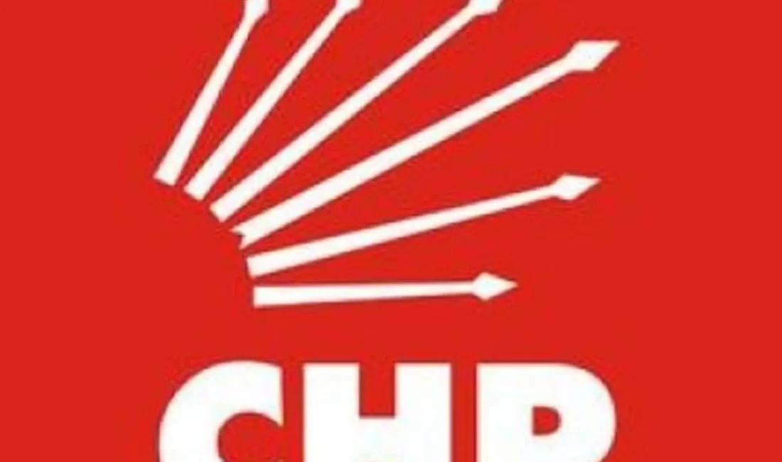 Antalya siyasetinde taşlar yerinden oynadı. Cumhuriyet Halk Partisi (CHP) Antalya
