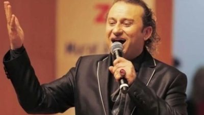 Magazin dünyasında duyurduğu vefat haberleri nedeniyle "Felaket Tellalı" lakabıyla tanınan