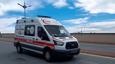 Kocaeli’nin Derince ilçesi Deniz Mahallesi Liman Işıkları mevkiinde belediye otobüsü