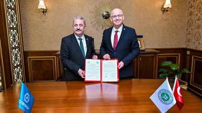 Kocaeli Üniversitesi ile Uluslararası Türk Kültürü Teşkilatı arasında imzalanan protokol,